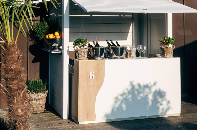 Drinks Bar auf der Dachterrasse im Hotel Vier Jahreszeiten
